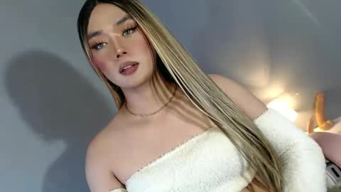 Snapshot of lovers_moon22 chatting on January 2025 04:20:01 AM lovers moon22 online show from January 2025 04:20:01 AM