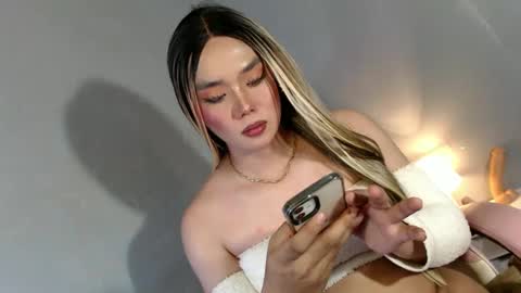 Snapshot of lovers_moon22 chatting on January 2025 03:58:02 AM lovers moon22 online show from January 2025 03:58:02 AM