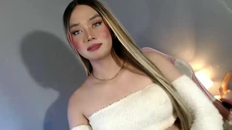 Snapshot of lovers_moon22 chatting on January 2025 12:06:01 AM lovers moon22 online show from January 2025 12:06:01 AM