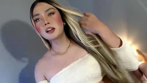 Snapshot of lovers_moon22 chatting on February 2025 11:24:01 PM lovers moon22 online show from February 2025 11:24:01 PM