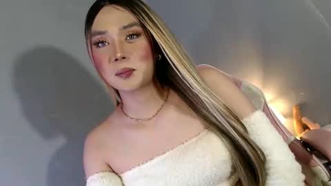 Snapshot of lovers_moon22 chatting on February 2025 01:57:01 AM lovers moon22 online show from February 2025 01:57:01 AM