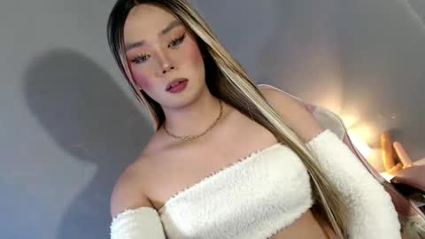 Snapshot of lovers_moon22 chatting on February 2025 11:13:01 PM lovers moon22 online show from February 2025 11:13:01 PM