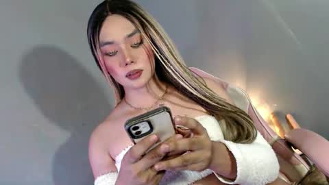 Snapshot of lovers_moon22 chatting on February 2025 01:53:01 AM lovers moon22 online show from February 2025 01:53:01 AM