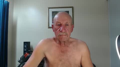 Lovesblackazz online show from April 2026 08:18:02 AM