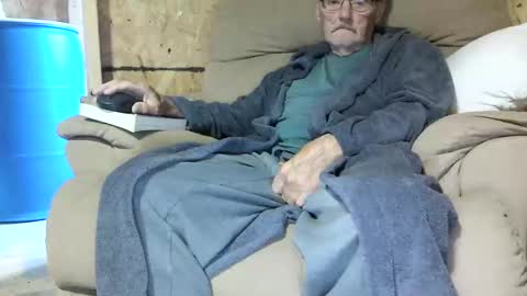 Snapshot of lovesex6565 chatting on November 2025 12:16:01 PM just here to have fun and cum online show from November 2025 12:16:01 PM