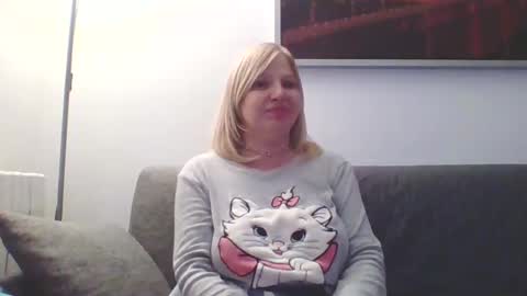 Marlyn online show from January 2025 08:59:02 PM