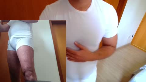 Snapshot of lovetobeseen1000 chatting on February 2025 01:53:02 PM Lovetobeseen online show from February 2025 01:53:02 PM