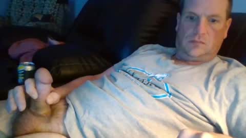 lovetocum37 online show from April 2026 01:08:01 AM