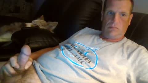 lovetocum37 online show from July 2026 01:52:01 AM