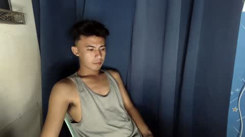 Snapshot of lovetosuckxox chatting on March 2025 12:33:02 PM lovetosuckxox online show from March 2025 12:33:02 PM