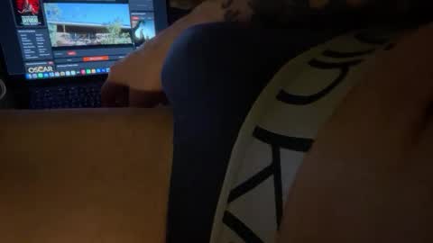 loveweed22 online show from February 2026 11:58:01 PM