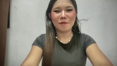 Snapshot of loveymerry chatting on February 2026 12:15:02 PM merry online show from February 2026 12:15:02 PM