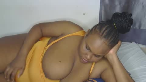 Snapshot of loveytiana chatting on April 2026 06:16:02 AM loveytiana online show from April 2026 06:16:02 AM