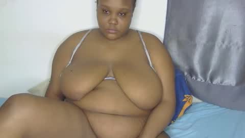 Snapshot of loveytiana chatting on April 2026 04:11:01 PM loveytiana online show from April 2026 04:11:01 PM