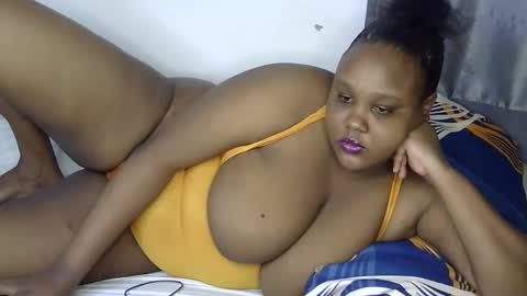 Snapshot of loveytiana chatting on May 2026 04:26:01 PM loveytiana online show from May 2026 04:26:01 PM