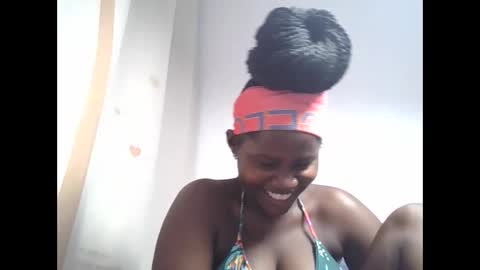 lovie_paula online show from November 2025 03:23:01 PM