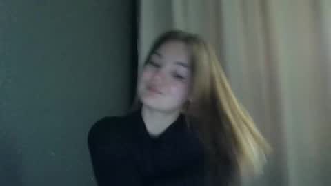 Snapshot of loviesimone chatting on October 2025 09:18:02 AM loviesimone online show from October 2025 09:18:02 AM