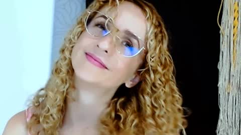 Snapshot of loving__lily chatting on February 2025 10:30:02 PM loving  online show from February 2025 10:30:02 PM