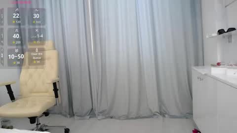 Snapshot of loving_kristina chatting on April 2026 10:18:01 AM Cristina online show from April 2026 10:18:01 AM
