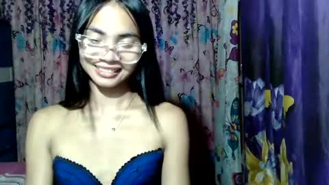 loving_rhean online show from July 2026 01:32:01 PM