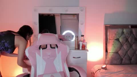 Snapshot of lovingdarcy_ chatting on November 2025 10:59:02 AM Susana online show from November 2025 10:59:02 AM