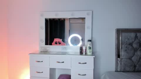 Snapshot of lovingdarcy_ chatting on November 2025 11:32:02 AM Susana online show from November 2025 11:32:02 AM