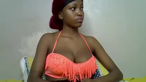 lovly_lastborn1 online show from May 2026 04:52:02 AM