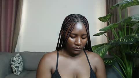 loyalcutie online show from January 2025 04:39:02 AM