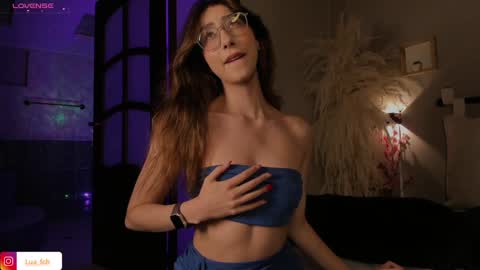 Snapshot of lua_ferch_ chatting on December 2024 03:11:02 PM ---Goys incredible photographs online show from December 2024 03:11:02 PM