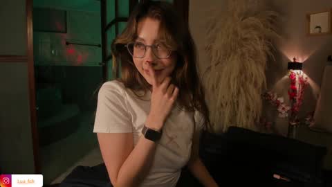 Snapshot of lua_ferch_ chatting on January 2025 03:28:01 PM ---Goys incredible photographs online show from January 2025 03:28:01 PM