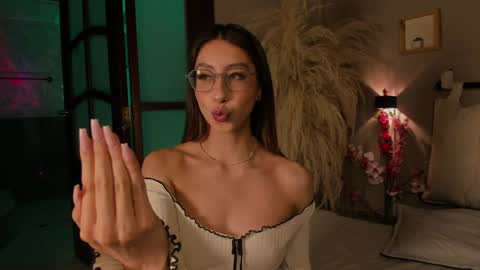 Snapshot of lua_ferch_ chatting on January 2025 12:29:01 PM ---Goys incredible photographs online show from January 2025 12:29:01 PM