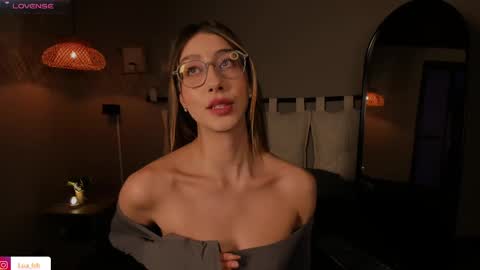Snapshot of lua_ferch_ chatting on March 2025 01:10:02 PM ---Goys incredible photographs online show from March 2025 01:10:02 PM