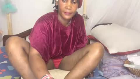luannecrazy online show from July 2026 07:27:02 PM
