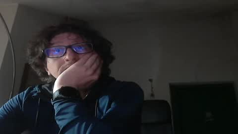 luca78 online show from April 2026 09:23:02 PM