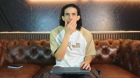 Snapshot of lucaalessi chatting on April 2026 01:56:02 PM lucaalessi online show from April 2026 01:56:02 PM