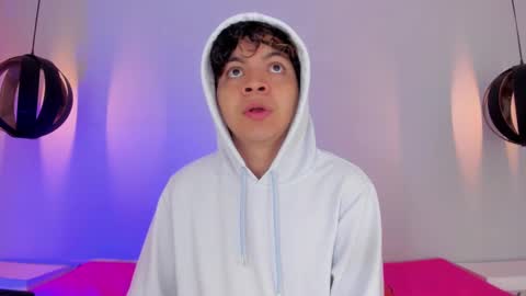 Lukas online show from January 2025 11:25:01 AM