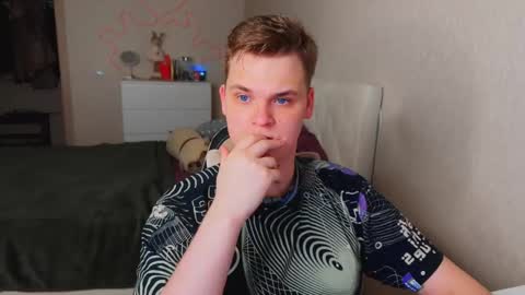 Lucas Gill online show from December 2025 04:07:01 AM