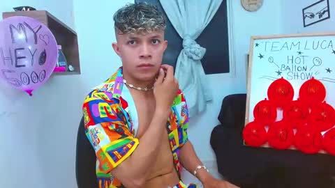 Lucas Luxx online show from November 2025 02:46:01 PM