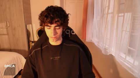 lucas_xo online show from September 2025 10:26:02 PM