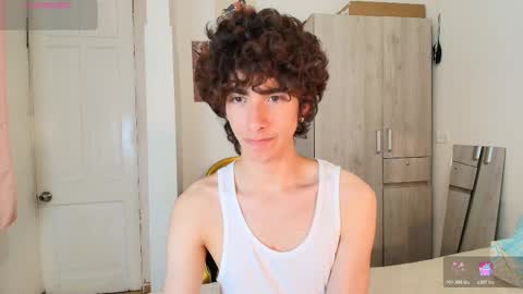 lucas_xo online show from November 2025 04:07:02 AM