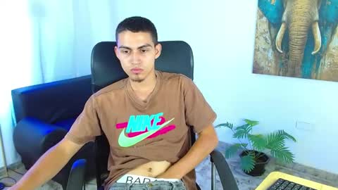 Lucas online show from April 2026 10:23:02 PM