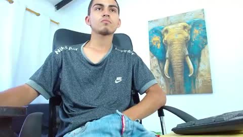 Lucas online show from April 2026 08:51:02 PM