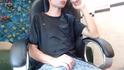 LucassSmith11 online show from January 2026 12:00:01 PM