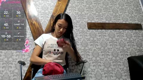 MIA HOT online show from January 2025 12:11:02 PM