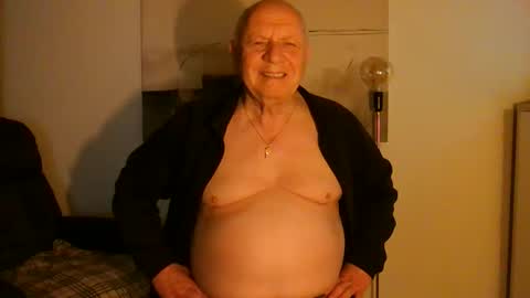 Snapshot of lucbottom031249 chatting on April 2026 07:10:01 PM lucbottom031249 online show from April 2026 07:10:01 PM