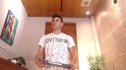 Lucca Moreti online show from May 2026 03:34:01 AM