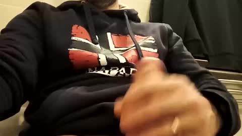 luccazzo79 online show from March 2026 04:03:02 PM