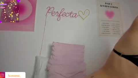 Snapshot of lucero_evanss chatting on January 2025 01:06:01 AM Lucero online show from January 2025 01:06:01 AM