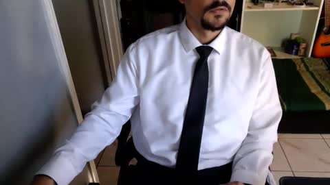 Luchi Luchano online show from January 2026 08:00:02 PM