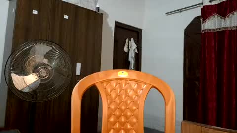 luci_ri online show from July 2026 03:02:01 AM